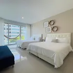 Apartment With A Nice Ocean View And Direct Acces To Beach